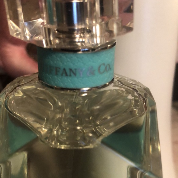 New Tiffany & Co. Eau De Parfum 2.5 Fl. Oz. Natural Spray Vaporisateur - Picture 4 of 17